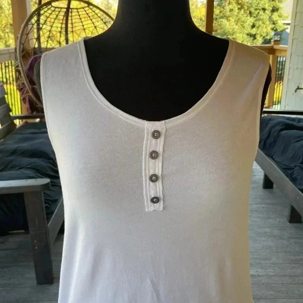 Neon Buddha| Ruffle Bottom Tank Top - Picture 3 of 7